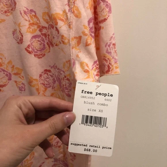 NEW Free People Tourist Tee Floral Soft Graphic Tee Shirt - Size XS S M - Picture 10 of 10